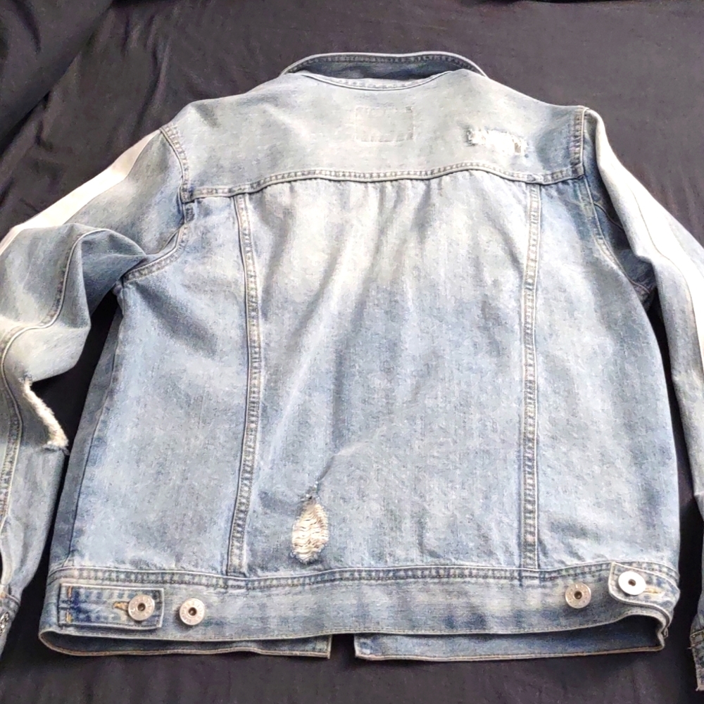Guess Jacket Exclusive - Picture 4 of 7